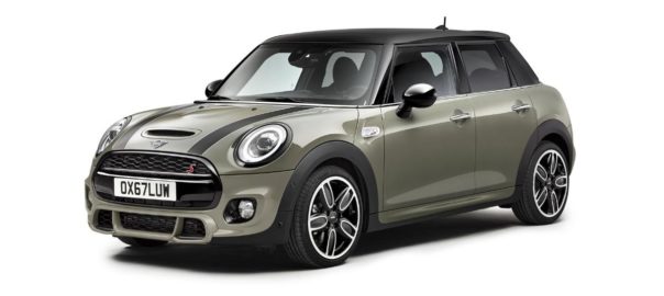 A 4-door MINI Cooper available for lease in West Palm Beach, Florida