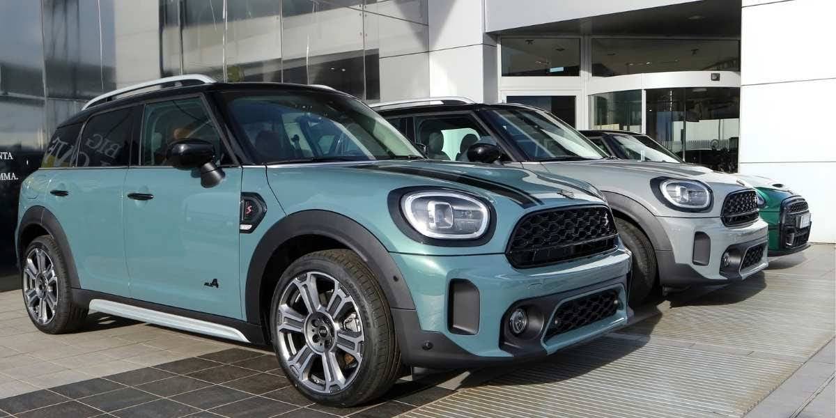 What Is the Difference Between MINI Cooper and Cooper S?